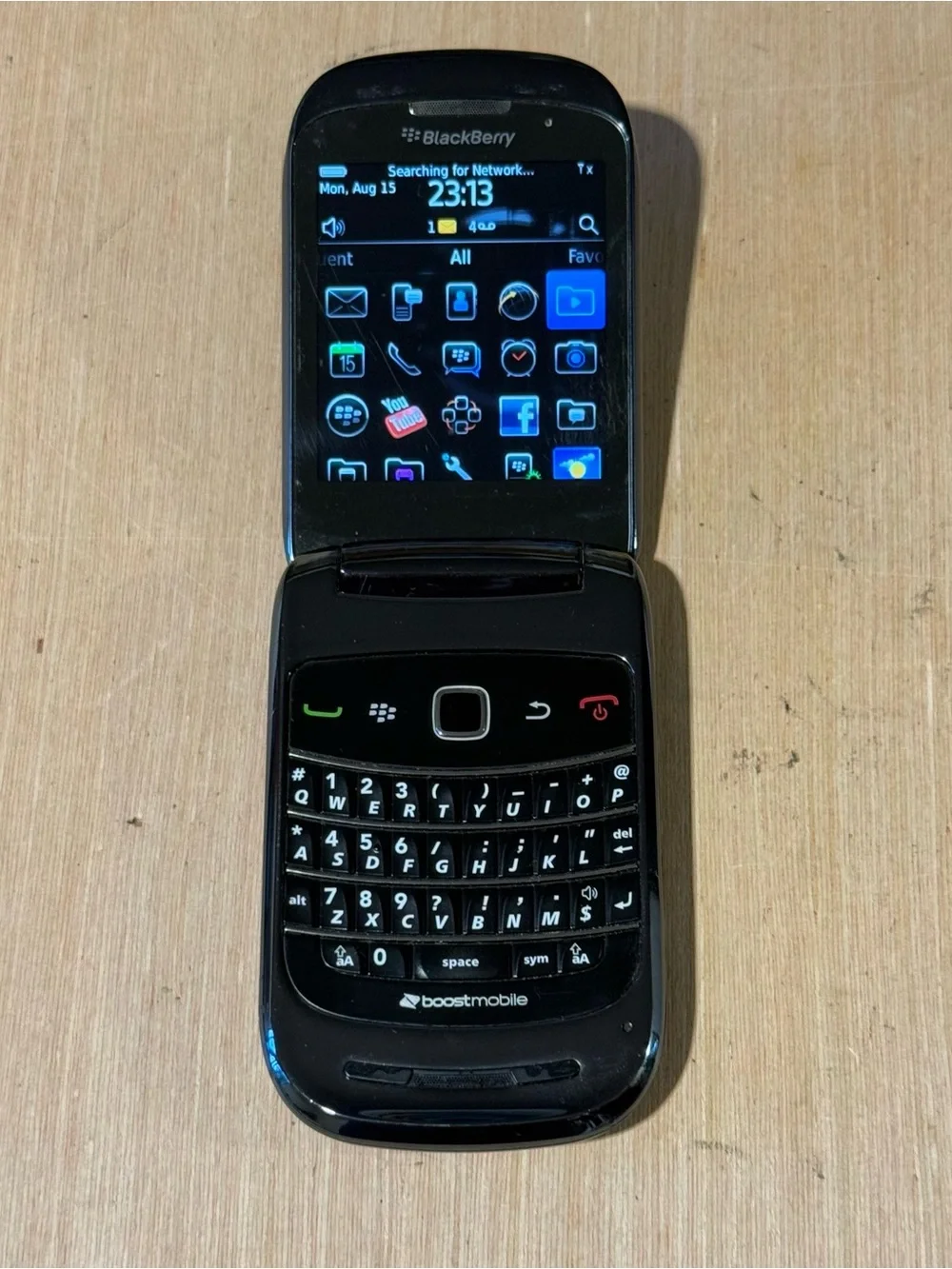 BlackBerry Style 9670 Flip Phone Sprint Smartphone Tested Good w/Charg-230-Songs